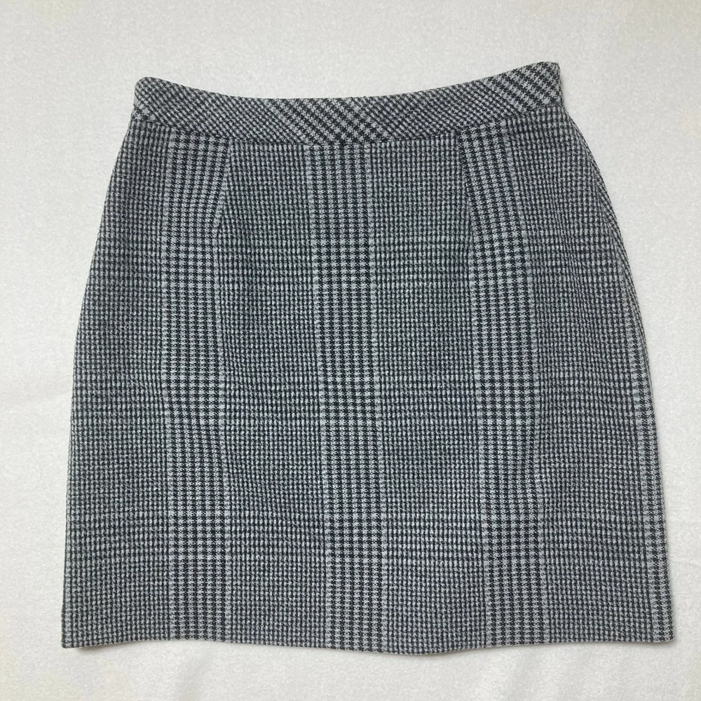Karl Lagerfeld Paris Womens Size 6 Houndstooth Plaid Mini Skirt Pearl‎ Accents